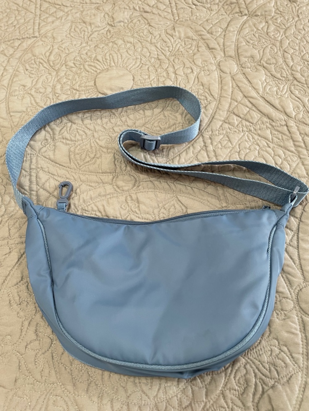 *3 for $10* 32° Cool Crossbody Bag in Dusty Blue